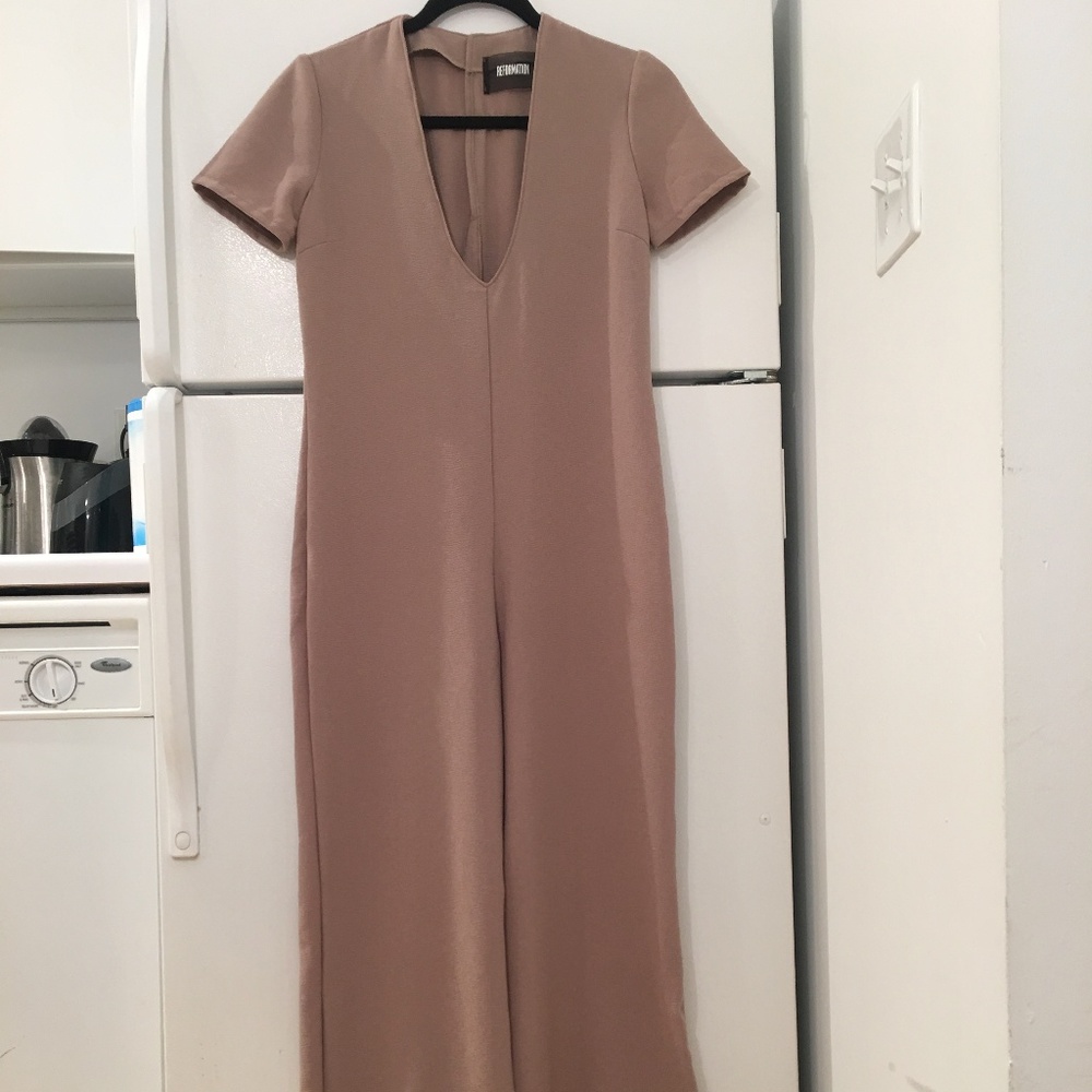 Reformation V-Neck Tan Jumpsuit Bodysuit Size 0